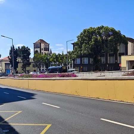 Center Апартаменты Фуншал